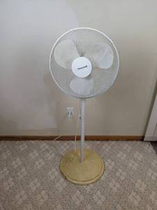 lot 122 image: Vacillating Floor Fan