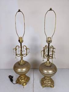lot 217 image: Gorgeous Set of (2) Ornate Table Lamps, Gold