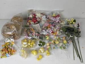 lot 255 image: Assorted Springtime Craft Items (Flowers, Mini Baskets, DucksChicks, and more)