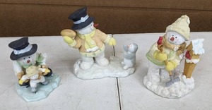 lot 231 image: Trio of Russ Berrie Ice Sculptures Snowman Figurines