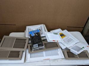 lot 256 image: Metal Floor & Wall Registers and Ceiling Air Diffusers