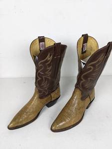 lot 70 image: Nocona Mens Size 10 12 Cowboy Boots