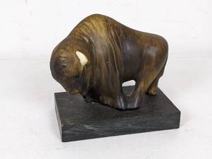 lot 44 image: Marble Imports Buffalo Figurine Table Dcor