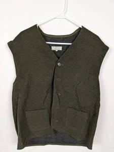 lot 297 image: Mens Jimmy Hourihan Vest, Size Large 100% Wool