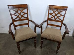 lot 28 image: Pair of Beautiful Wood Arm Chairs