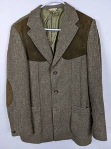 lot 309 image: Eddie Bauer Harris Tweed Tailored Coat