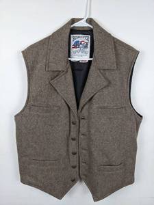 lot 304 image: Schaefer Outfitter Wool Vest, Beige, Large