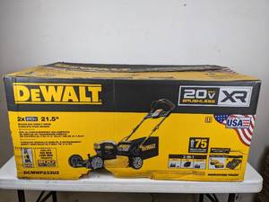 lot 5 image: DeWalt 20v Max 21.5 Brushless Direct Drive Cordless Push Mower