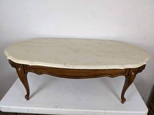 lot 19 image: Beautiful Cream & Brown  Marble Topped Coffee Table