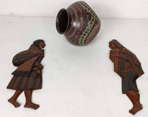 lot 332 image: Set of (2) Wall Hanging Wood Figurine Dcor and a VasePot