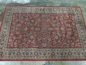 lot 351 image: Oriental Weavers Sphinx Ariana Rug in RedIvory, 63 x 93