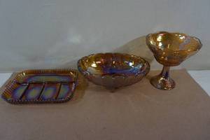 lot 150 image: Antique Iridescent Carnival Glass Serving Dishes