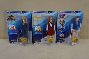 lot 179 image: Mego Limited Edition Action Figures - TV Favorites