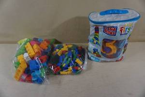 lot 187 image: Assorted Blocks - MEGA First Builders
