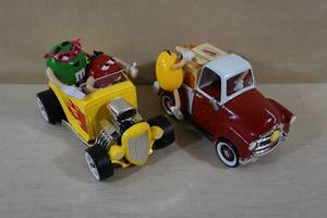 lot 194 image: M&Ms Collector Cars