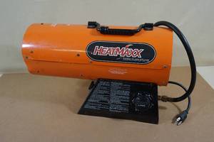 lot 200 image: HeatMaxx Propane Torpedo Heater