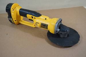 lot 203 image: DeWalt DC411 4-12 18V Cordless Cut Off Tool