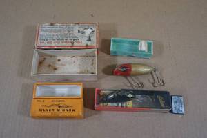 lot 229 image: Vintage Lures and Empty Boxes - Rapala, Heddon