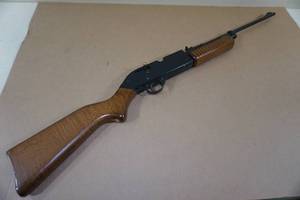 lot 231 image: Vintage Crosman PowerMaster 760 BB Repeater Rifle