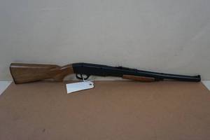 lot 233 image: Daisy Winchester Model 12 BB Rifle