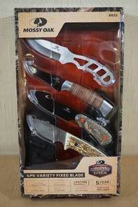 lot 259 image: Mossy Oak 4PK Variety Fixed Blade Knife Set