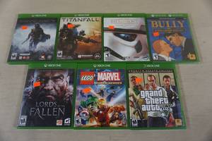 lot 275 image: Microsoft XBOX One Games - Lego, GTA, Bully, Star Wars