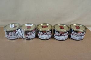 lot 14 image: Herculiner Truck Bed Liner - 5 Quarts