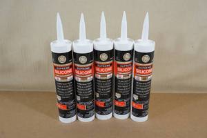 lot 19 image: GE Supreme Silicone for Kitchen and Baths