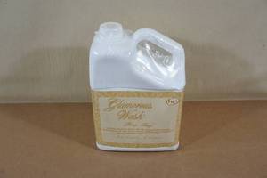 lot 20 image: Glamorous Wash Mango Tango Fine Laundry Detergent - 3.78 L