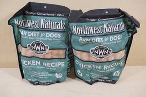 lot 59 image: Northwest Naturals Chicken Recipe Dog Treats