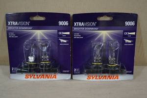 lot 122 image: Sylvania Xtravision 9006 Headlights