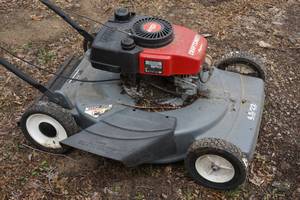 lot 65B image: Craftsman 4.5 HP 22 Push Lawn Mower
