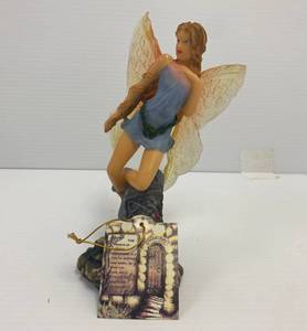 lot 3 image: Fantasy Fairy Statue  NIB