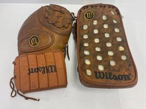 lot 33 image: Vintage Wilson Brand Hockey Goalie Leather Left Hand Glove And Ritght Hand Blocker