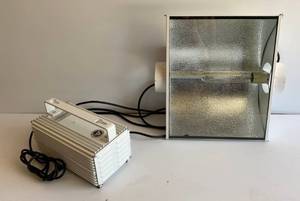 Yield Master II With 6 Reflector Grow Light With Sun System 1 600 HPS Ballast