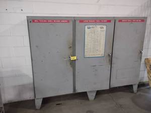 lot 125 image: 3 Door Cabinet, 96x17x72...
