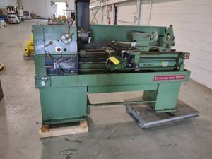 lot 3 image: Enterprise Model 1550 Gap Bed Engin...