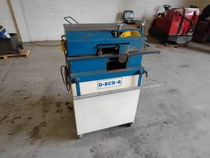 lot 6 image: D-BUR-R Model 111 Sheet Metal Debur...