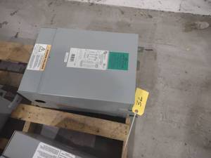 lot 32 image: HPS Titan General Purpose Transform...
