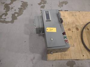 lot 34 image: Allen Bradley Bulletin 512 Combinat...