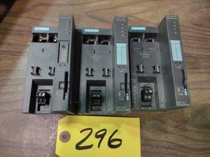 lot 296 image: (3) Siemens ET200S Communications C...