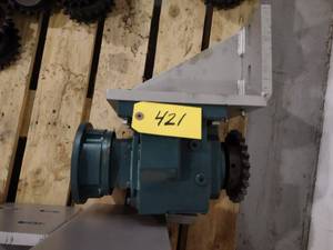lot 421 image: Quantis 92.911 Gear Drive, 78 In...