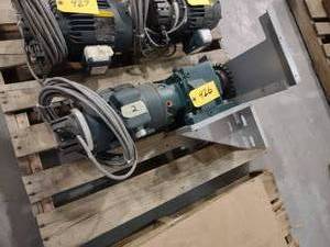lot 426 image: Baldor 1 hp. 208418 Three Phase Mo...