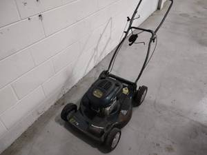 lot 448 image: Craftsman Self Propelled 22, 6.75 ...