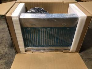 lot 31 image: Thor Kitchen 36 in. Tall Undercabinet Range Hood with Light in Stainless Steel - Good Condition - Review all pictures