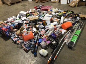 lot 13 image: Gaylord full with Lot of Small Houseware Items and Small Hand Tools - Review all pictures