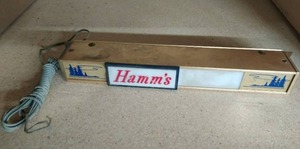 lot 362 image: Vintage Hamms Beer LightSign