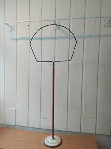 lot 382 image: Vintage Bird Cage Stand