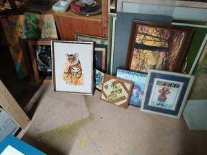 lot 387 image: Collection Of Art