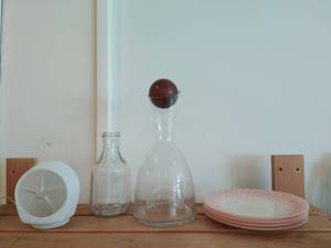 lot 325 image: Collection of Vintage Dishes & More